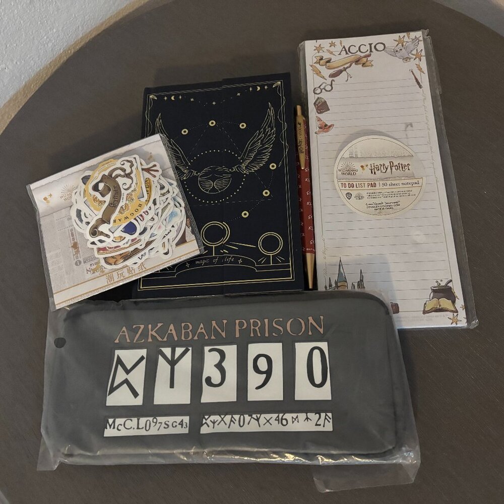 Harry Potter Stationary & Stickers Bundle- Notepads Pen Pencil Case Stickers NEW
